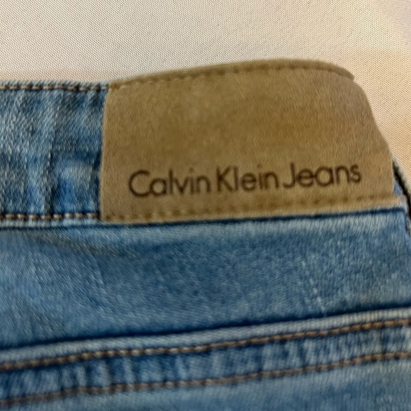 CALVIN KLEIN Women’s Ankle Skinny Jeans, Size 32. - Picture 7 of 7